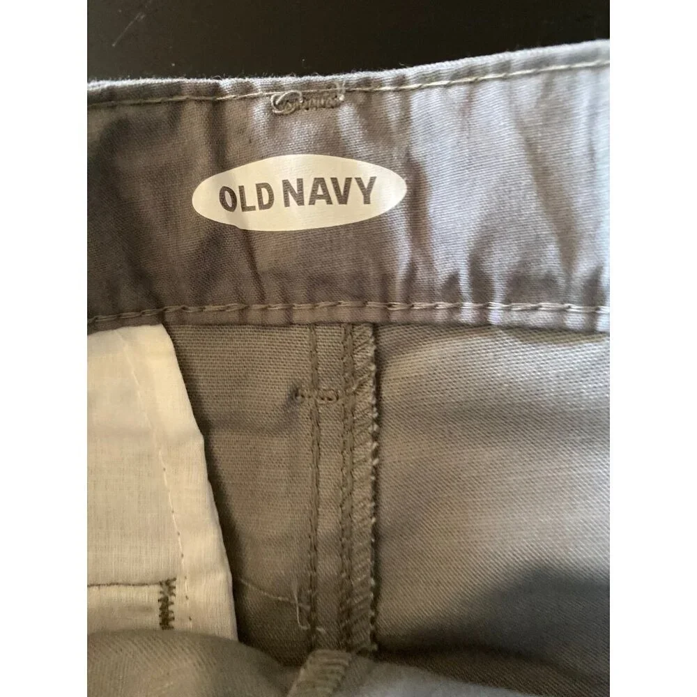 NWT Old Navy Gray‎ School Uniform Shorts Flat Front Size 6